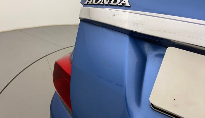 2014 Honda Amaze 1.2L I-VTEC EX, Petrol, Manual, 68,252 km, Dicky (Boot door) - Minor scratches