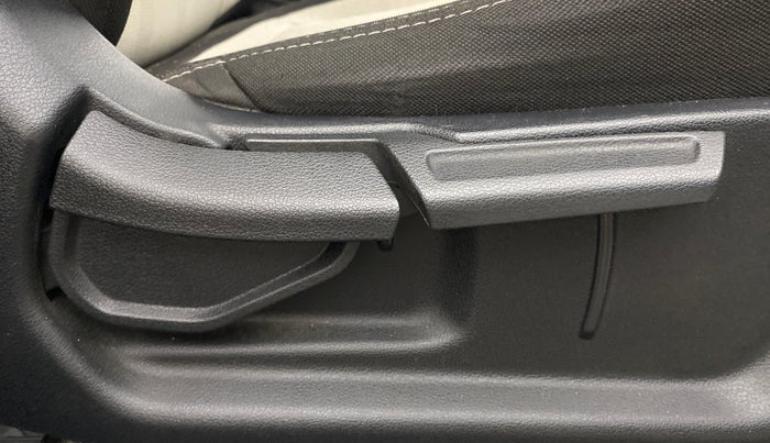 2023 Hyundai VENUE SX 1.2 PETROL, Petrol, Manual, 15,640 km, Driver Side Adjustment Panel