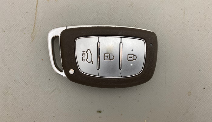 2023 Hyundai VENUE SX 1.2 PETROL, Petrol, Manual, 15,640 km, Key Close Up