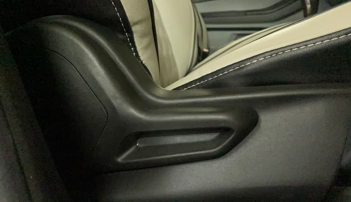 2021 Tata Tiago XZA PLUS PETROL, Petrol, Automatic, 46,320 km, Driver Side Adjustment Panel