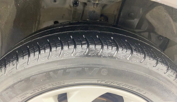 2019 Honda Amaze 1.2L I-VTEC V, Petrol, Manual, 28,432 km, Right Front Tyre Tread