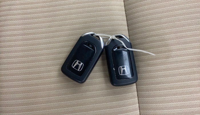 2019 Honda Amaze 1.2L I-VTEC V, Petrol, Manual, 28,432 km, Key Close Up