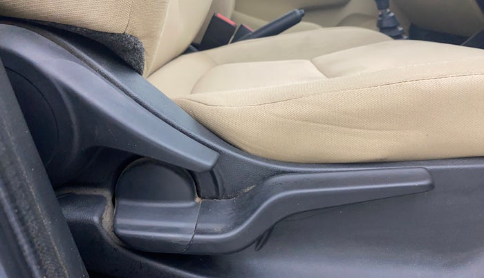 2019 Honda Amaze 1.2L I-VTEC V, Petrol, Manual, 28,432 km, Driver Side Adjustment Panel