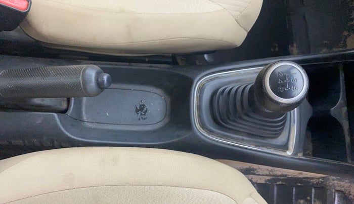 2019 Honda Amaze 1.2L I-VTEC V, Petrol, Manual, 28,432 km, Gear Lever