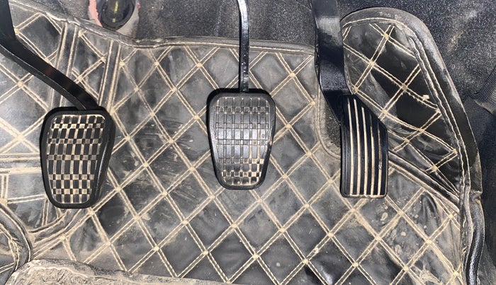 2022 Tata NEXON XZ PLUS SUNROOF DIESEL DUAL TONE, Diesel, Manual, 44,739 km, Pedals