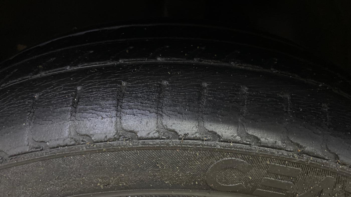 2018 Maruti Wagon R 1.0 VXI, Petrol, Manual, 20,664 km, Left Front Tyre Tread