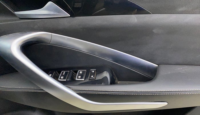 2019 MG HECTOR SHARP 1.5 DCT PETROL, Petrol, Automatic, 95,109 km, Driver Side Door Panels Control