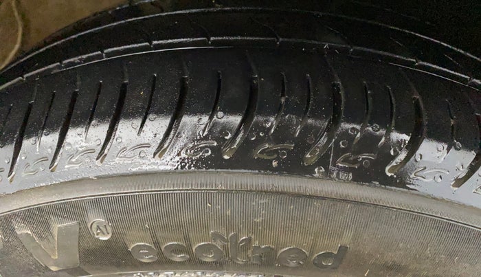 2019 Volkswagen Polo COMFORTLINE 1.0L MPI, Petrol, Manual, 46,393 km, Right Front Tyre Tread