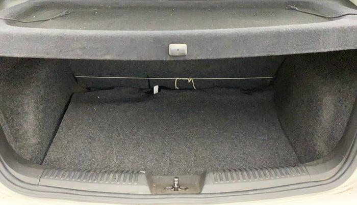 2019 Volkswagen Polo COMFORTLINE 1.0L MPI, Petrol, Manual, 46,393 km, Boot Inside