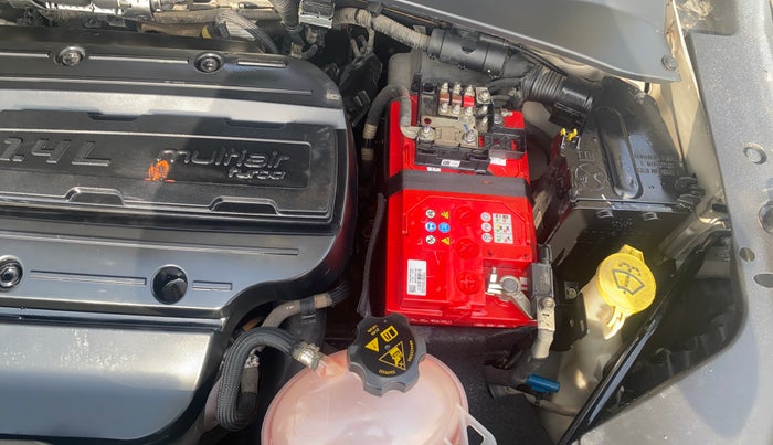 2017 Jeep Compass LIMITED 1.4 PETROL AT, Petrol, Automatic, 56,175 km, Engine View - Left