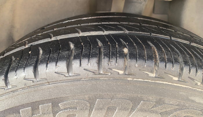 2017 Jeep Compass LIMITED 1.4 PETROL AT, Petrol, Automatic, 56,175 km, Left Rear Tyre Tread