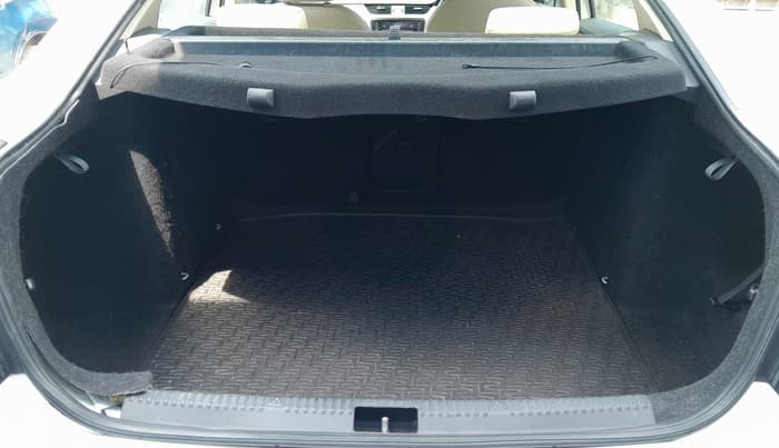 2019 Skoda Octavia 2.0 TDI CR STYLE, Diesel, Manual, 1,01,862 km, Boot Inside