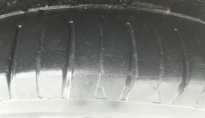 2019 Skoda Octavia 2.0 TDI CR STYLE, Diesel, Manual, 1,01,862 km, Right Front Tyre Tread