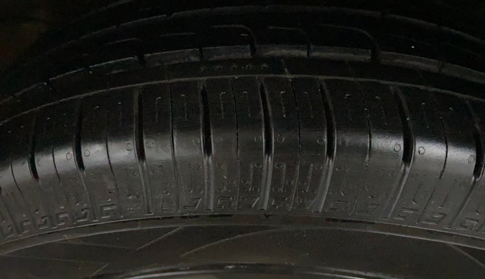 2020 Hyundai NEW I20 MAGNA 1.2 MT, Petrol, Manual, 67,908 km, Left Rear Tyre Tread