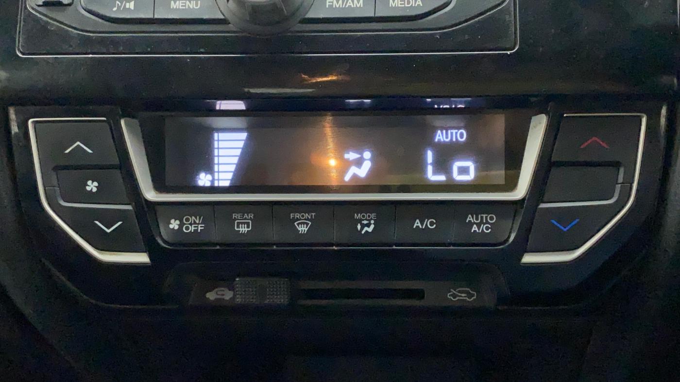 2016 Honda BR-V 1.5L I-VTEC V, Petrol, Manual, 78,332 km, Automatic Climate Control