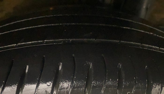 2022 KIA SONET HTX 1.5, Diesel, Manual, 58,719 km, Left Rear Tyre Tread