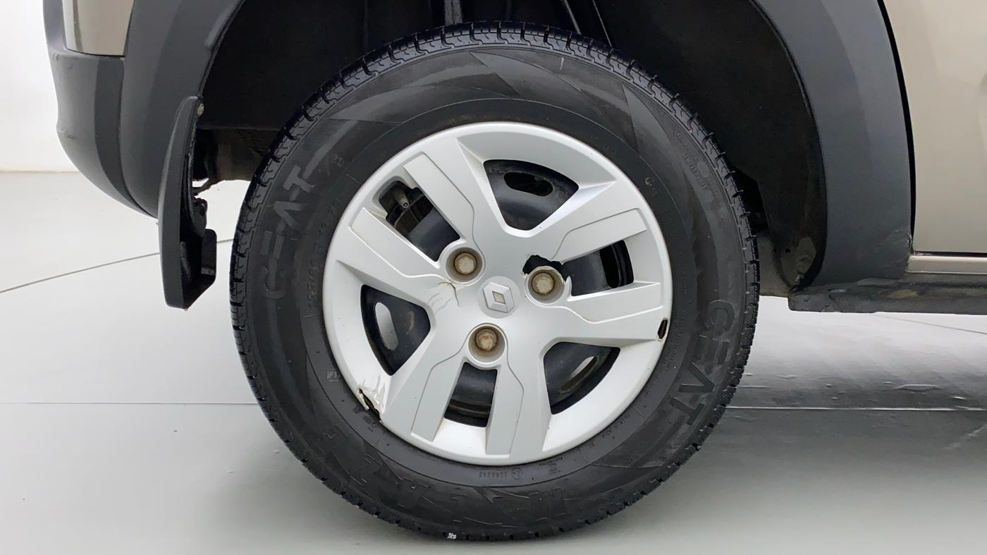 2017 Renault Kwid RXT, Petrol, Manual, 18,340 km, Right Rear Wheel