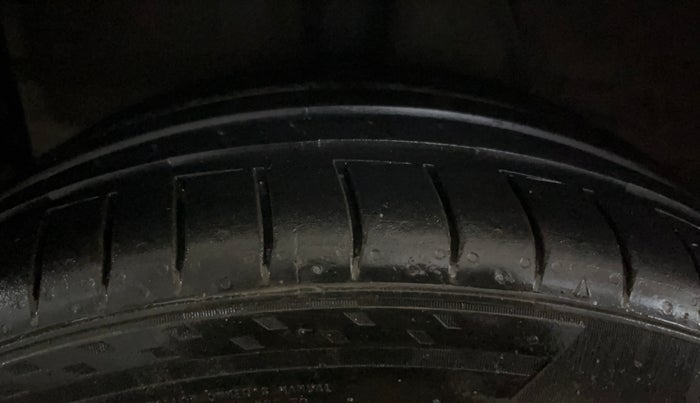 2022 Hyundai GRAND I10 NIOS SPORTZ 1.2 KAPPA VTVT CNG, CNG, Manual, 86,922 km, Right Rear Tyre Tread