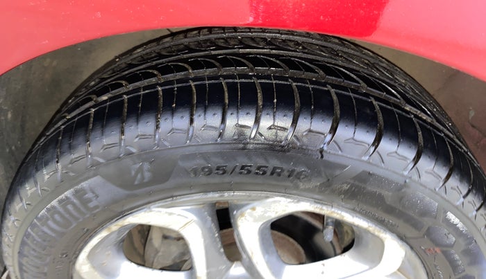 2018 Hyundai Elite i20 ASTA 1.4 CRDI (O), Diesel, Manual, 1,03,511 km, Left Front Tyre Tread