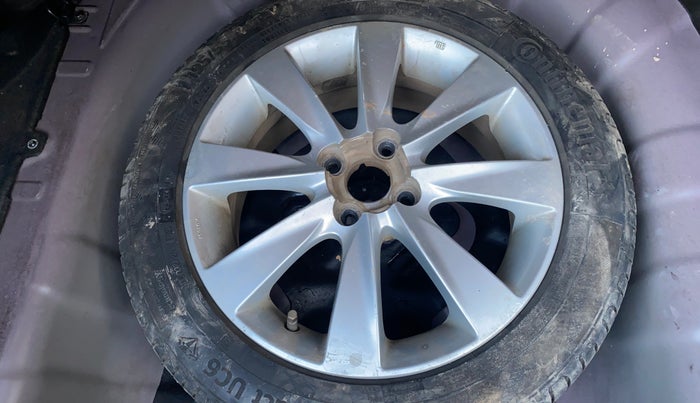 2012 Hyundai Verna FLUIDIC 1.6 CRDI SX OPT, Diesel, Manual, 88,909 km, Spare Tyre