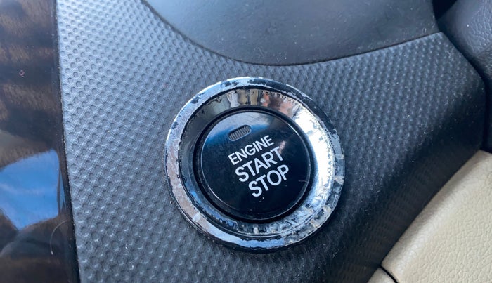 2012 Hyundai Verna FLUIDIC 1.6 CRDI SX OPT, Diesel, Manual, 88,909 km, Keyless Start/ Stop Button