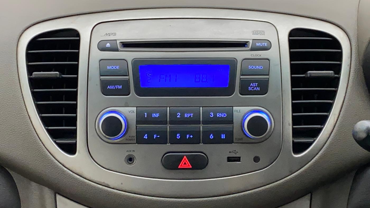 2012 Hyundai i10 MAGNA 1.2, Petrol, Manual, 88,108 km, Infotainment System