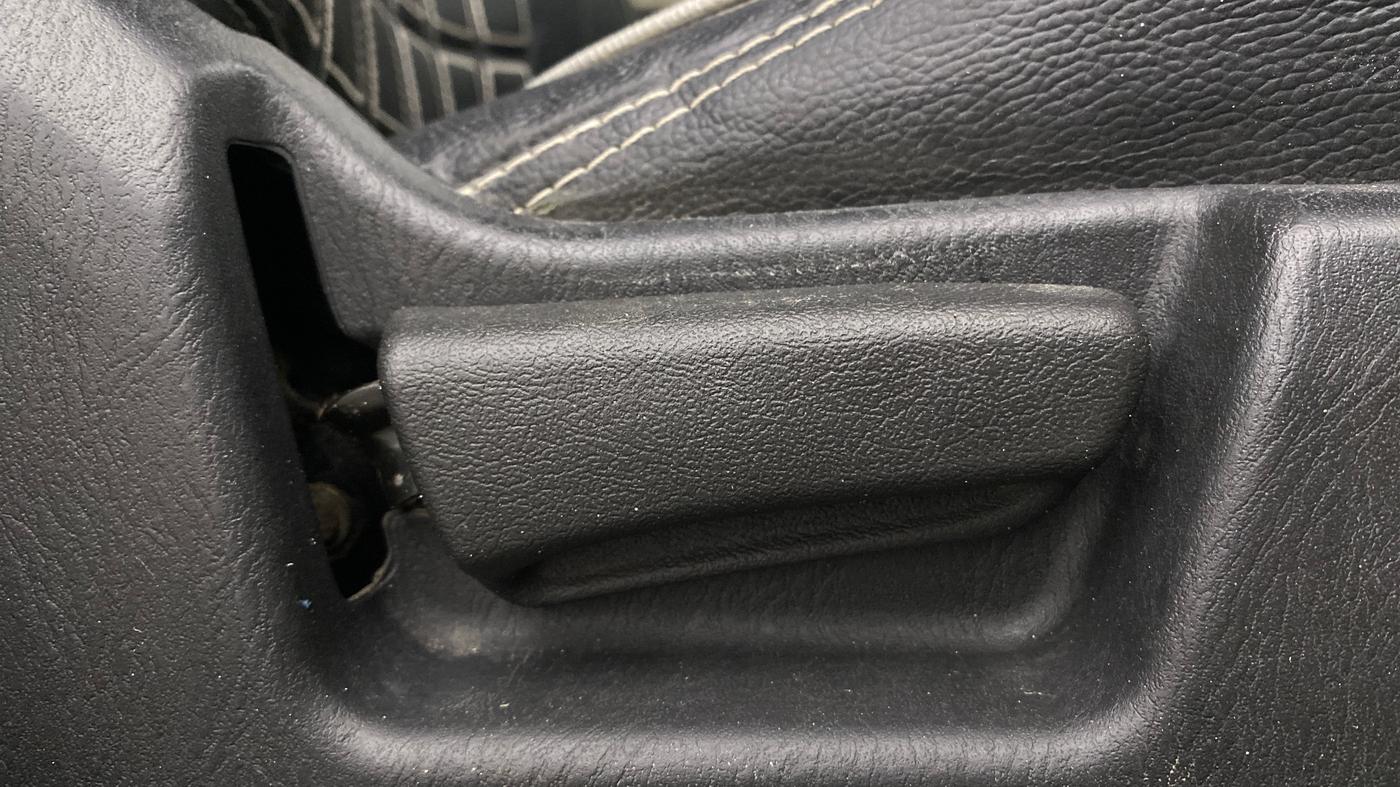 2021 Maruti Alto LXI, Petrol, Manual, 26,927 km, Driver Side Adjustment Panel