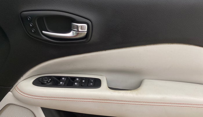 2019 Jeep Compass LIMITED PLUS PETROL AT, Petrol, Automatic, 20,584 km, Driver Side Door Panels Control