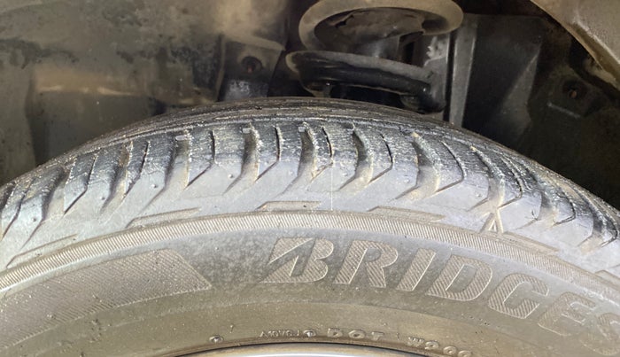 2019 Jeep Compass LIMITED PLUS PETROL AT, Petrol, Automatic, 20,584 km, Left Front Tyre Tread