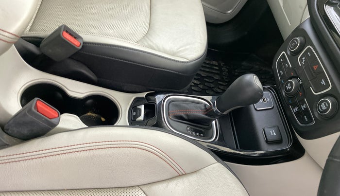 2019 Jeep Compass LIMITED PLUS PETROL AT, Petrol, Automatic, 20,584 km, Gear Lever