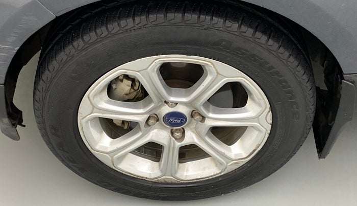 2019 Ford Ecosport TITANIUM + 1.5L PETROL AT, Petrol, Automatic, 41,644 km, Left front tyre - Minor crack