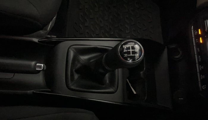 2024 Toyota Glanza G E-CNG, CNG, Manual, 24,742 km, Gear Lever