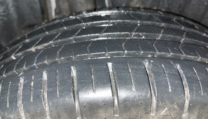 2024 Toyota Glanza G E-CNG, CNG, Manual, 24,742 km, Right Rear Tyre Tread