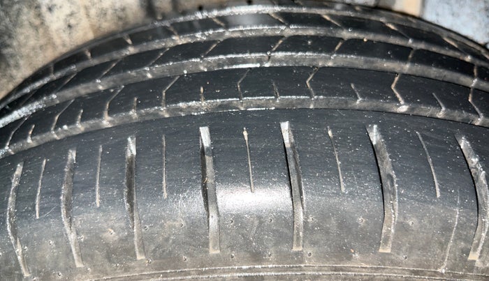 2024 Toyota Glanza G E-CNG, CNG, Manual, 24,742 km, Left Rear Tyre Tread