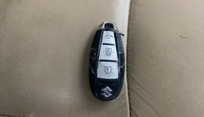 2018 Maruti Ciaz ALPHA 1.4 PETROL, Petrol, Manual, 1,22,682 km, Key Close Up