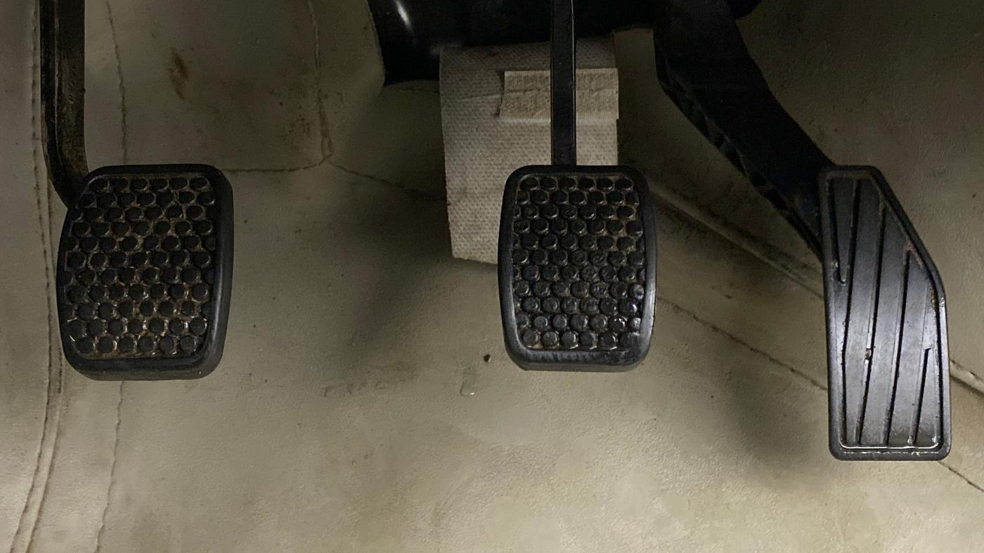 2019 Maruti Alto LXI, Petrol, Manual, 14,159 km, Pedals