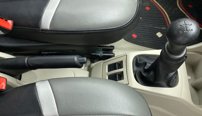 2019 Maruti Alto LXI, Petrol, Manual, 14,159 km, Gear Lever