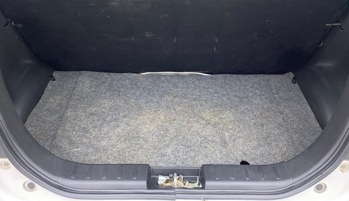 2019 Maruti Alto LXI, Petrol, Manual, 14,159 km, Boot Inside