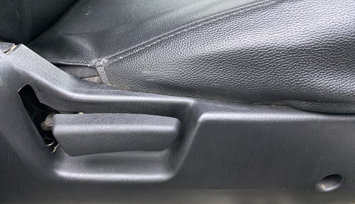 2019 Maruti Alto LXI, Petrol, Manual, 14,159 km, Driver Side Adjustment Panel