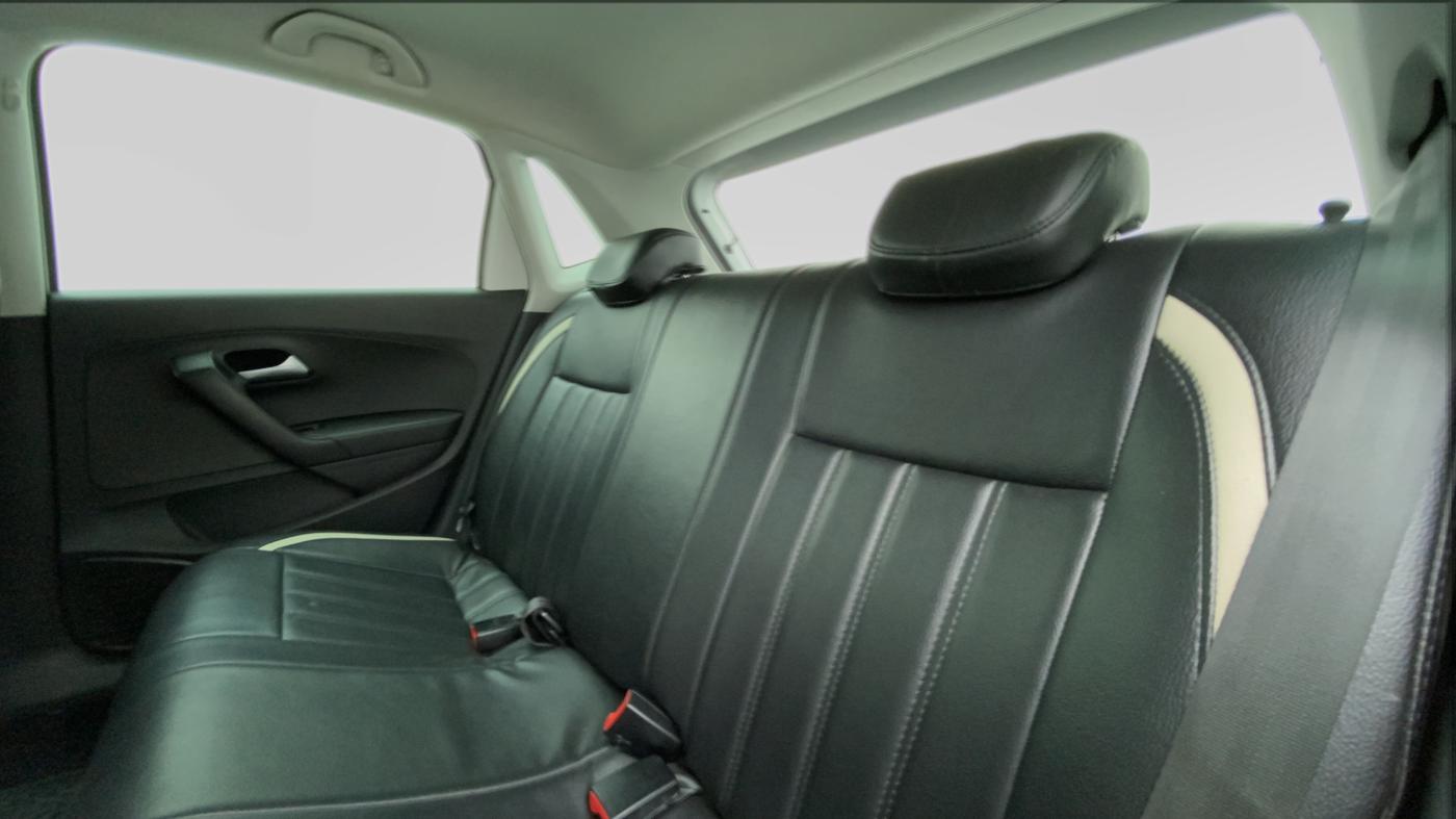 2020 Volkswagen Polo HIGH LINE PLUS 1.0, Petrol, Manual, 49,478 km, Right Side Rear Door Cabin
