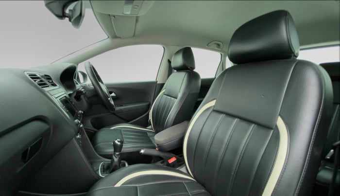 2020 Volkswagen Polo HIGH LINE PLUS 1.0, Petrol, Manual, 49,478 km, Right Side Front Door Cabin