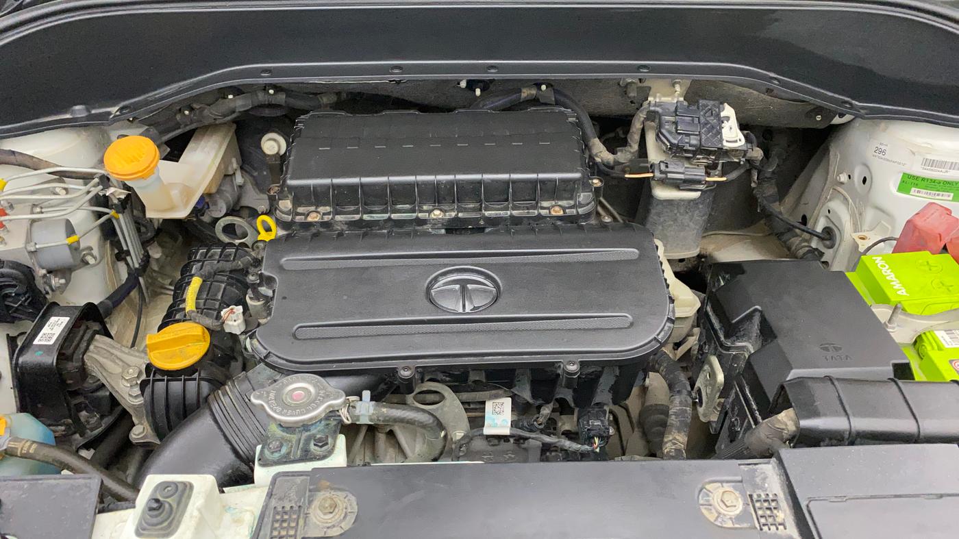 2022 Tata PUNCH ADVENTURE AMT, Petrol, Automatic, 35,076 km, Engine View