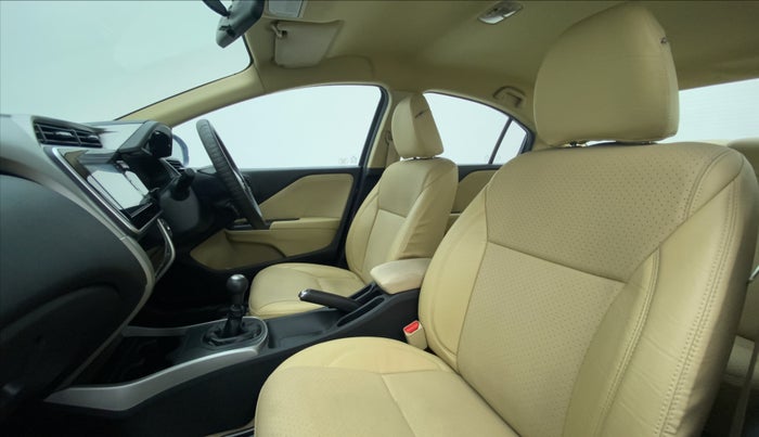 2022 Honda City 1.5L I-VTEC V MT 4TH GEN, Petrol, Manual, 21,636 km, Right Side Front Door Cabin