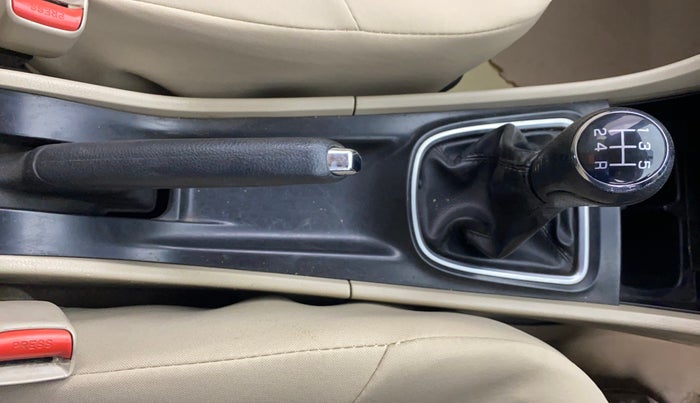 2017 Maruti Ciaz DELTA DIESEL 1.3, Diesel, Manual, 65,617 km, Gear Lever