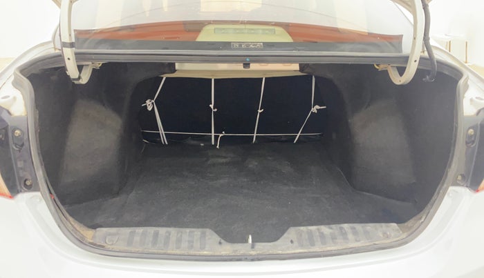 2017 Maruti Ciaz DELTA DIESEL 1.3, Diesel, Manual, 65,617 km, Boot Inside