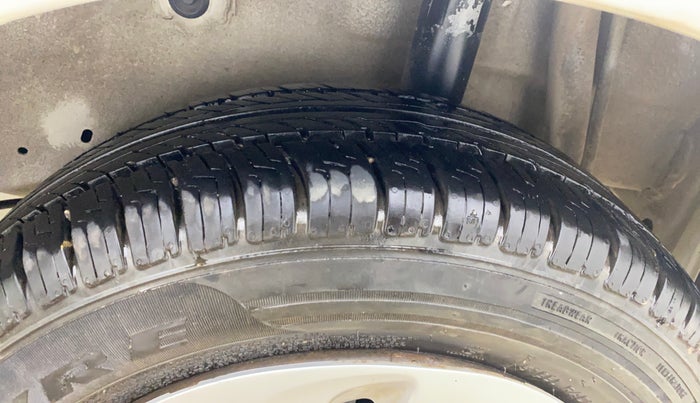 2015 Maruti Celerio VXI AMT, Petrol, Automatic, 59,953 km, Left Rear Tyre Tread