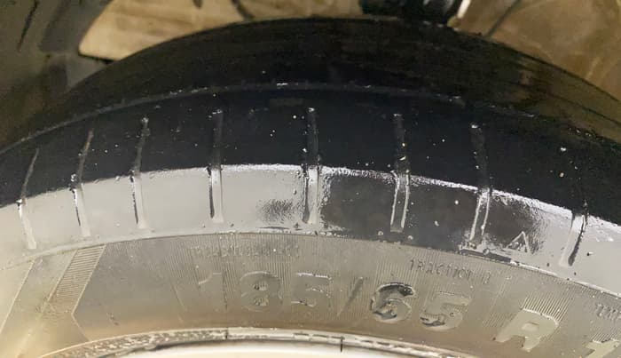 2022 Maruti Swift ZXI, Petrol, Manual, 61,537 km, Left Front Tyre Tread