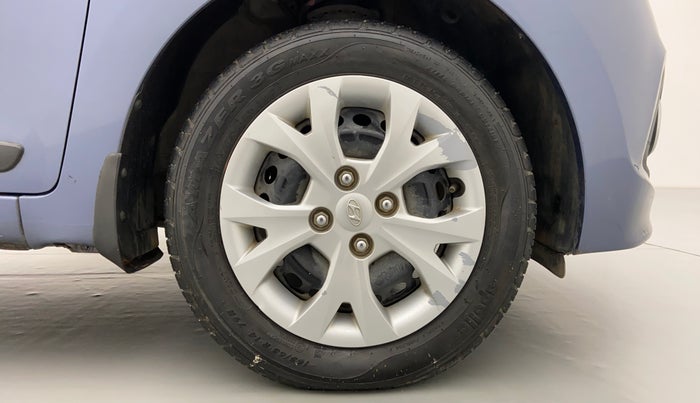 2015 Hyundai Grand i10 SPORTZ 1.2 KAPPA VTVT, Petrol, Manual, 20,639 km, Right Front Wheel