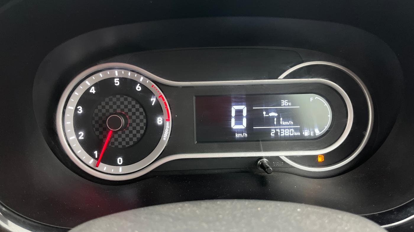 2022 Hyundai GRAND I10 NIOS SPORTZ 1.2 KAPPA VTVT, Petrol, Manual, 27,380 km, Odometer Image