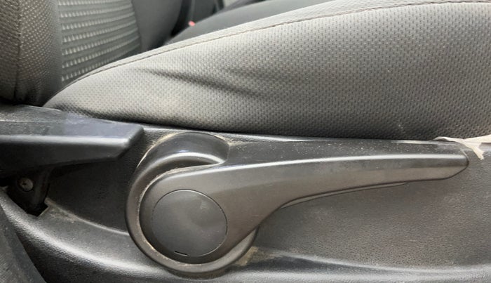 2018 Tata Tiago XZA PETROL, CNG, Automatic, 34,227 km, Driver Side Adjustment Panel